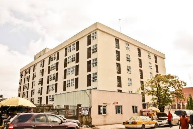 165 Rooms hostel (Skyfield Apartment Property) on 2,700sqm at commercial Avenue Sabo Yaba. for sale